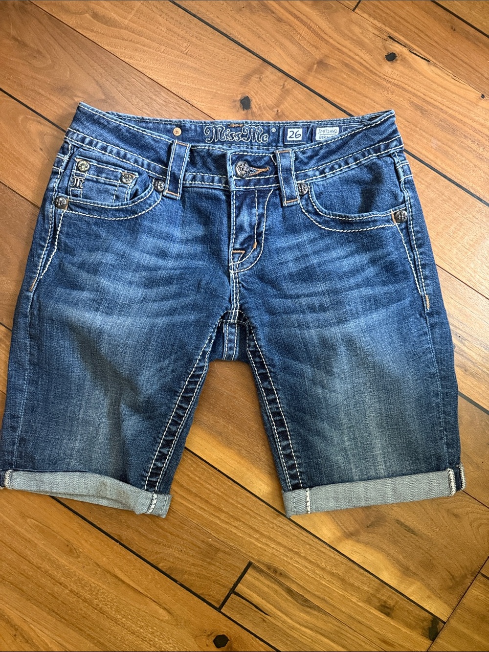 Miss Me Blue Denim Rolled-Hem Bermuda Shorts Sz 26. Worn once!